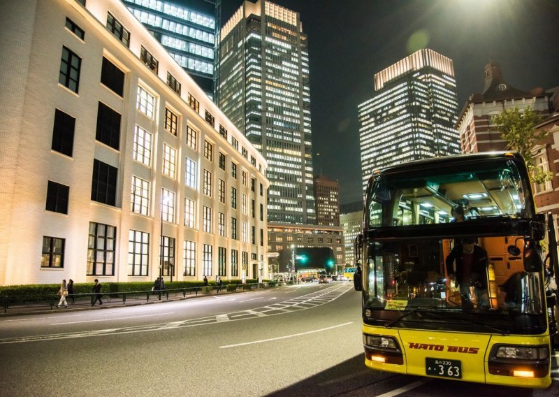 Japancima će mobitele puniti - autobusi