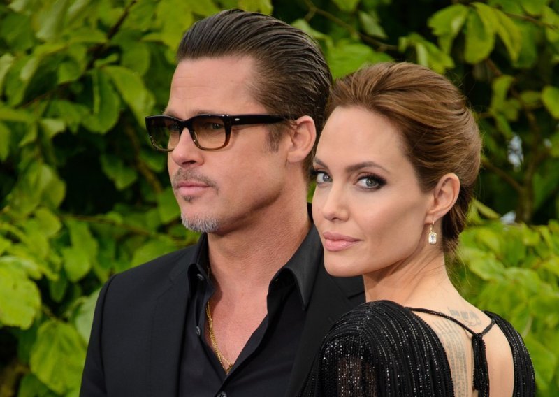 Brad Pitt postavio ultimatum Angelini Jolie jer želi brakorazvodnu parnicu privesti kraju