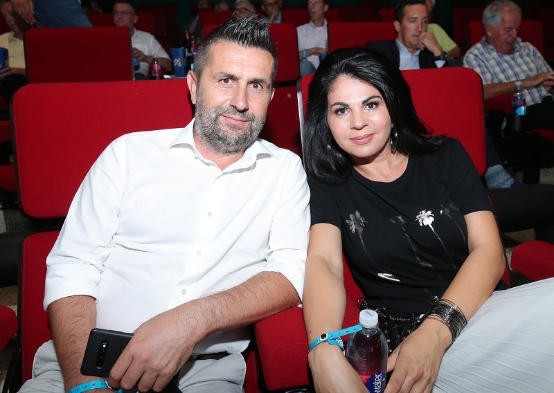 Uz njega je već 30 godina: Tko je supruga Nenada Bjelice, samozatajna Senka?