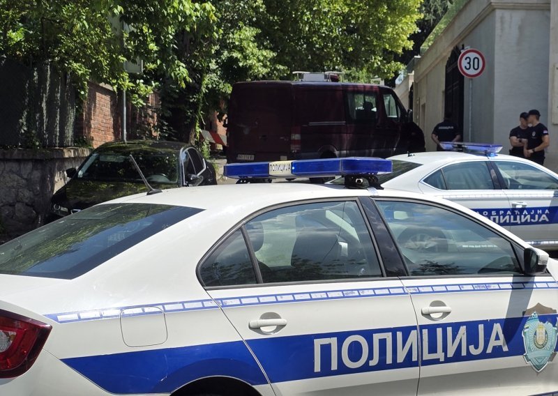 Tragedija u Srbiji: Ugušili se djed, sin i unuk (20), koban je bio amonijak