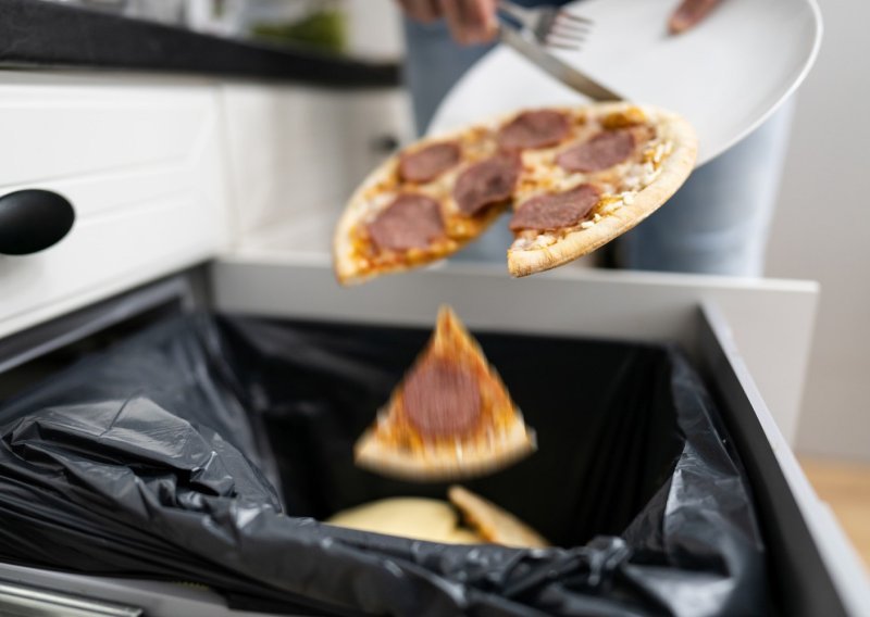 Nužni dodatni napori kako bi se smanjio otpad u kućanstvima