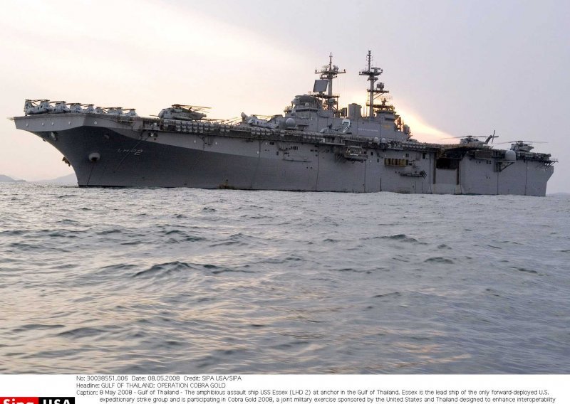 Američki brod s 550 marinaca spreman za akciju u Iraku