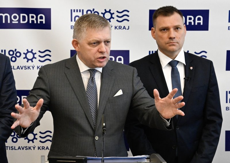 Slovački premijer podivljao na novinare: 'Vi ste krvoločni gadovi, opsjednuti ste vragom!'
