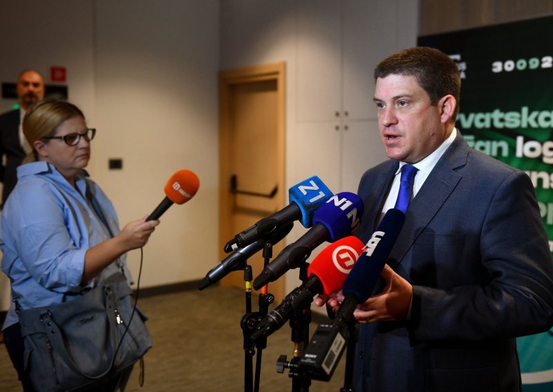 Butković o Jadroliniji: Istraga još traje. Čuo sam se sa Soptom