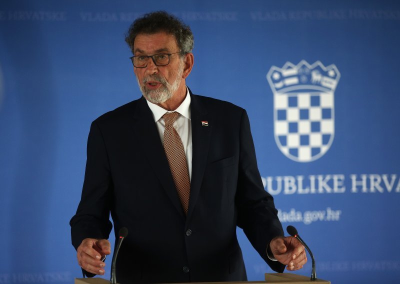 Fuchs: Djeca su apsolutno sigurna u školi i školskom okruženju