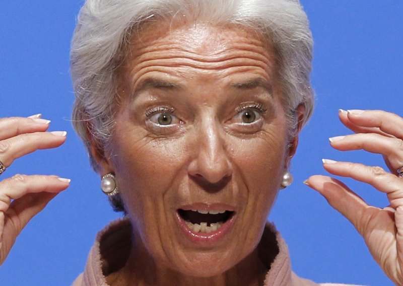 Lagarde u Aziji opalila po Europi!