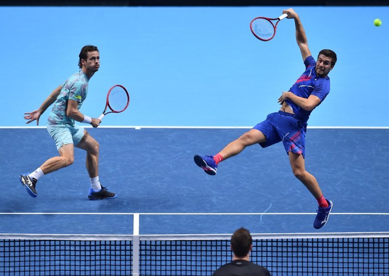 Mektić i Koolhof velikim preokretom izborili finale Šangaja