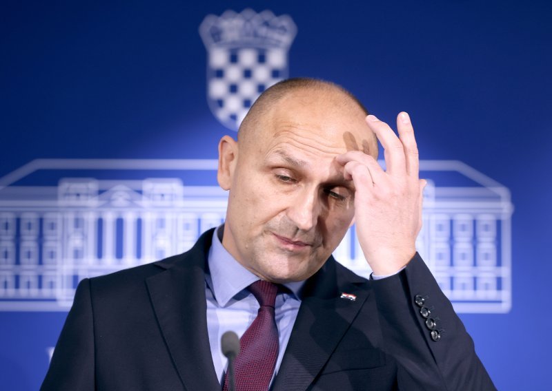 Anušić: Milanović je zabranio šefu vojske da dođe na Odbor za obranu