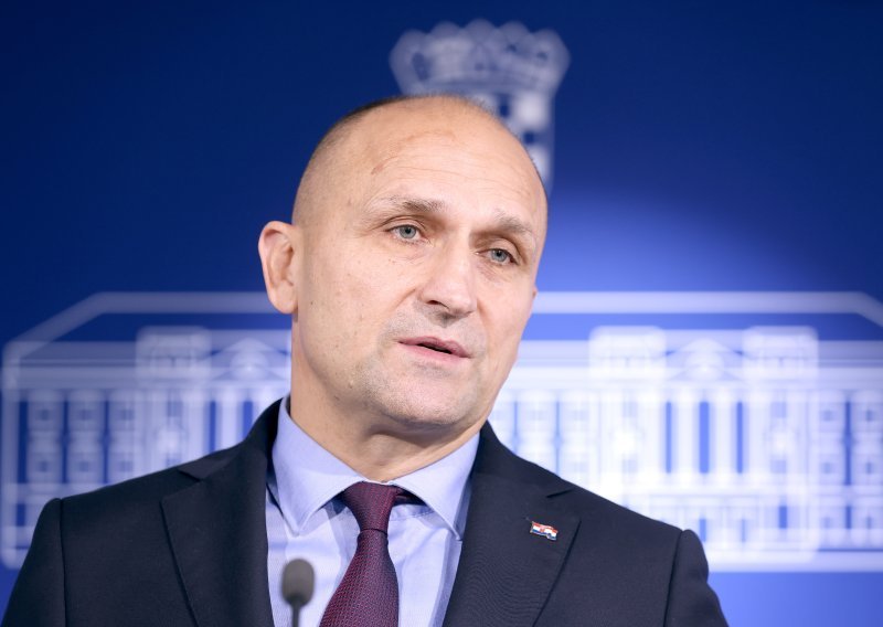 Anušić: Milanović je naredio Kundidu da u 12.30 mora biti u njegovom uredu