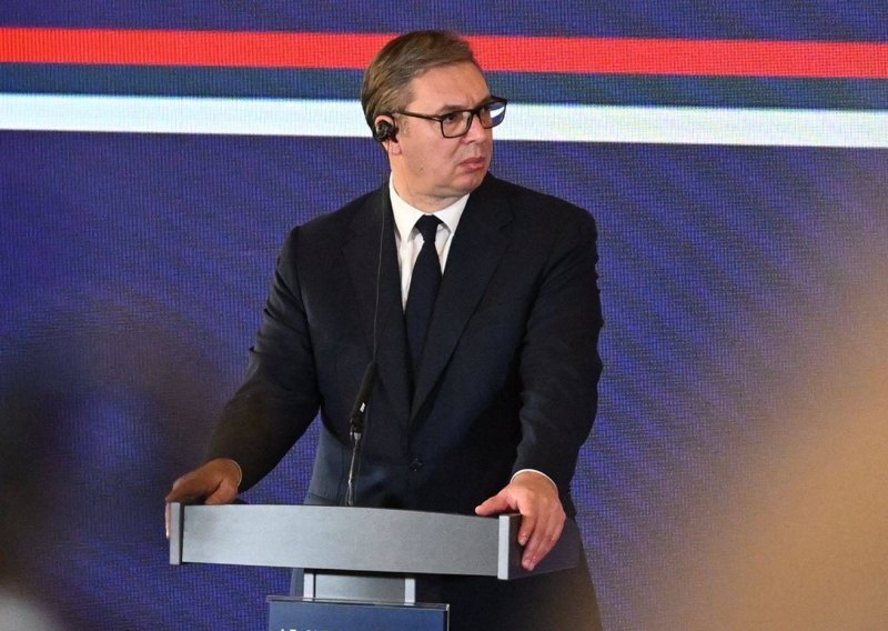 Predsjednik Srbije žestok u komentaru Zvezdinog debakla u Ligi prvaka