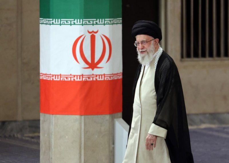 Alatojah Hameini: Iran treba Izraelu pokazati moć