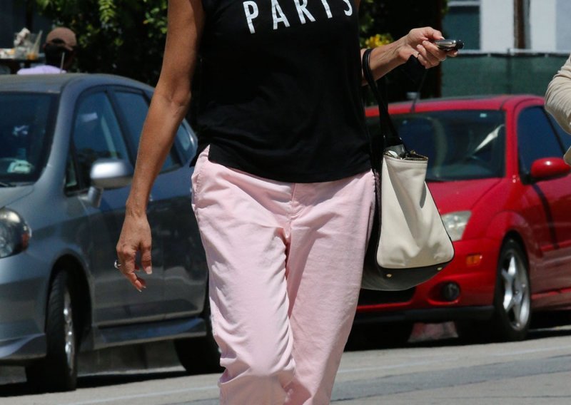 Zahtjevi Sharon Stone graniče sa zdravim razumom