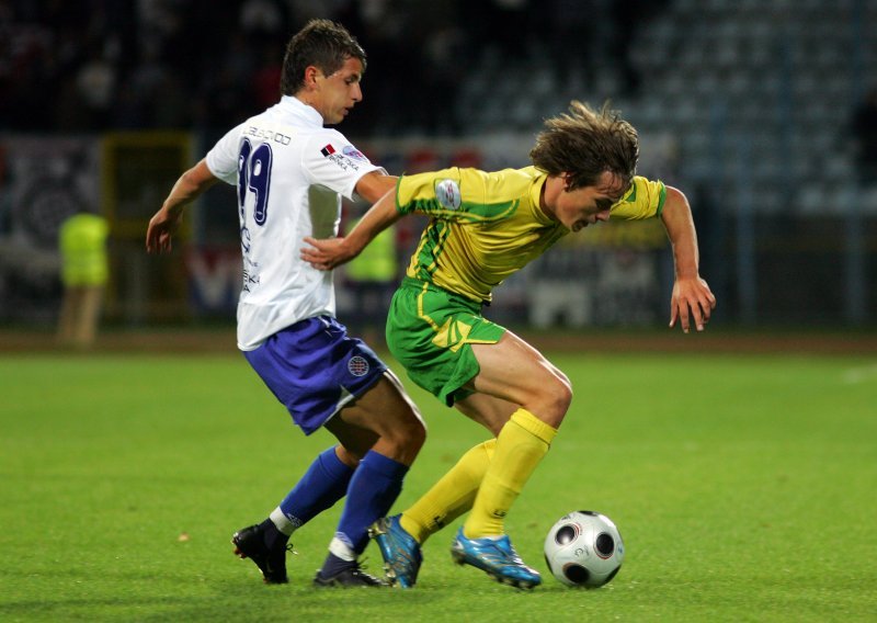 Hajduk teško s Istrom, prvi bod za Zagreb