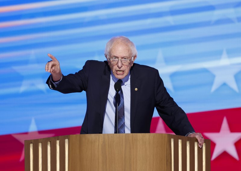 Neočekivani savez u Washingtonu: Sanders i Bannon zajedno udarili po AI-u