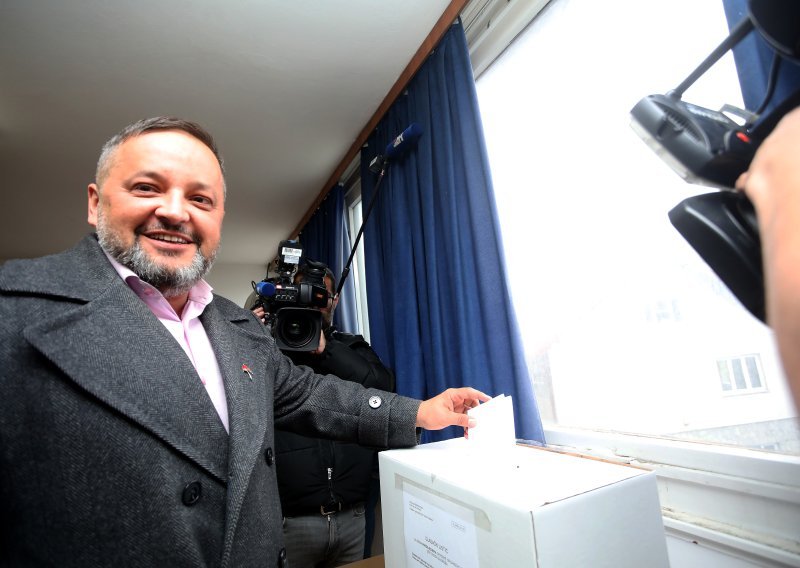 Branko Kolarić novi predsjednik zagrebačkog SDP-a