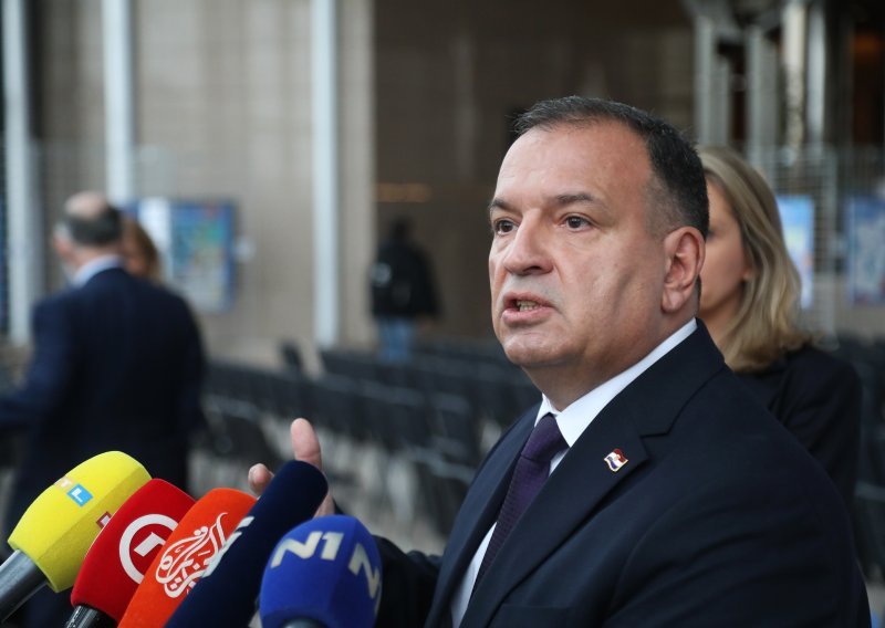Beroš najavio sastanak sa štrajkašima: Neću pristati na ucjene