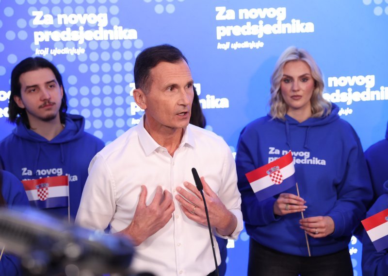 Primorac objavio slogan pod kojim izlazi na megdan Milanoviću: 'Bit ću predsjednik bez afera'