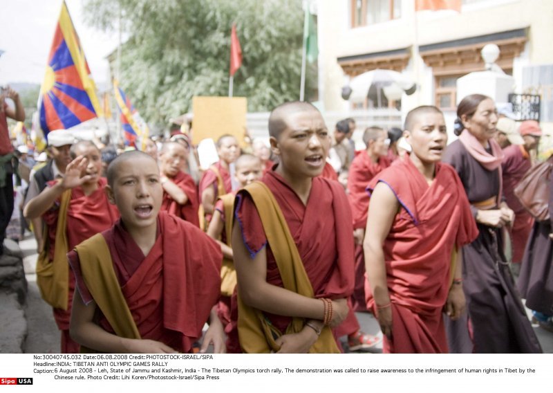 Kina tvrdi da je oslobodila više od 1.200 Tibetanaca