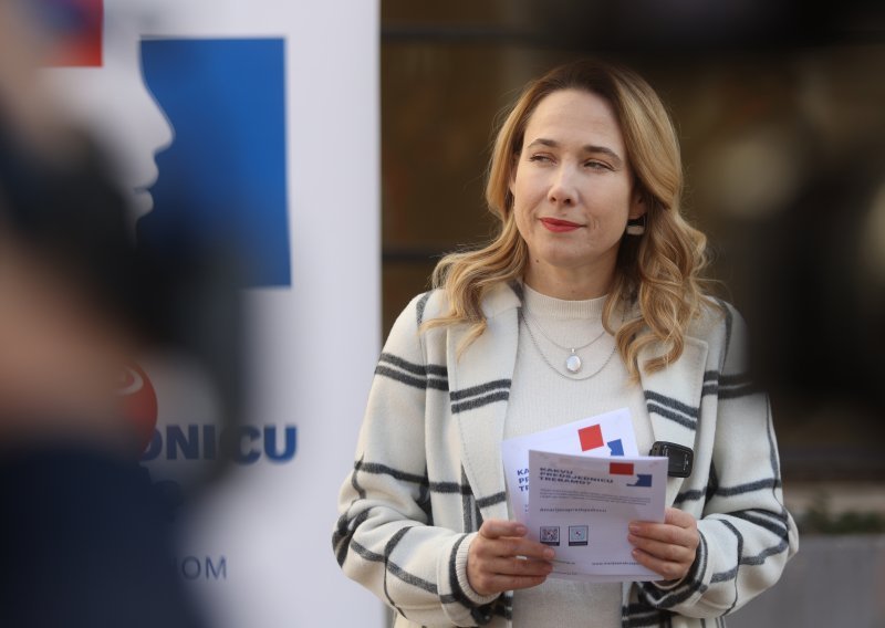 'Država tone, Plenković poručuje da je njemu najteže, a Milanović smišlja slogane'