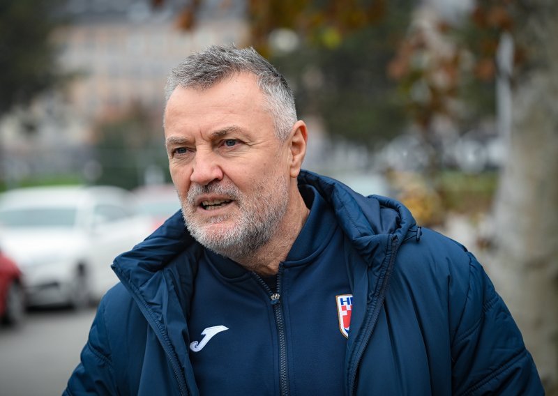 Obrvan objavio konačan popis za Euro; ostao je prvi svome i nije pozvao najbolje igračice