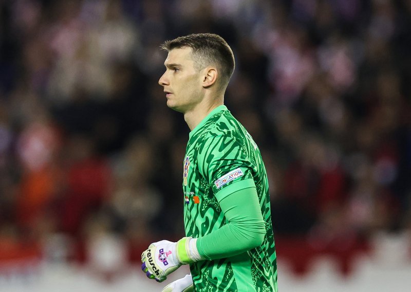 Ozlijedio se Dominik Livaković; pokazao je Mourinhu da ga zamijeni