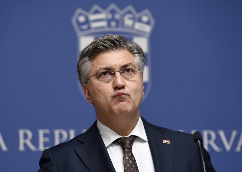 Oporba traži opoziv Vlade: 'Dosta nam je Plenkovićevih nakaza i afera'