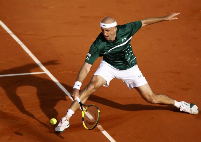 Tsonga prejak za Ljubičića u finalu Metza