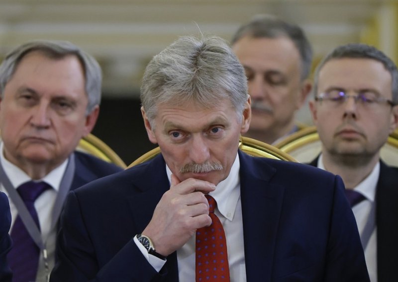 Peskov odbacuje izvješća: Asad se ne skriva u Moskvi i njegova supruga ne želi rastavu