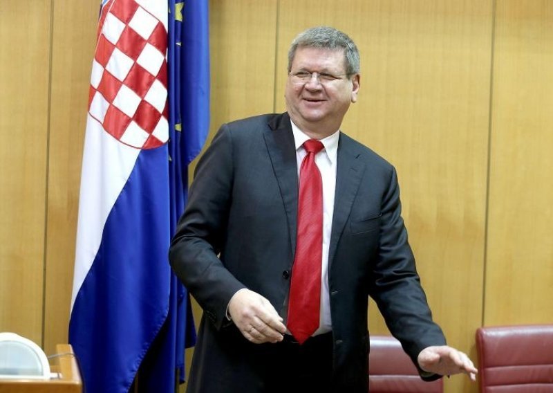 Mrsić: Povlačimo zakon ako se vi povučete iz Savske