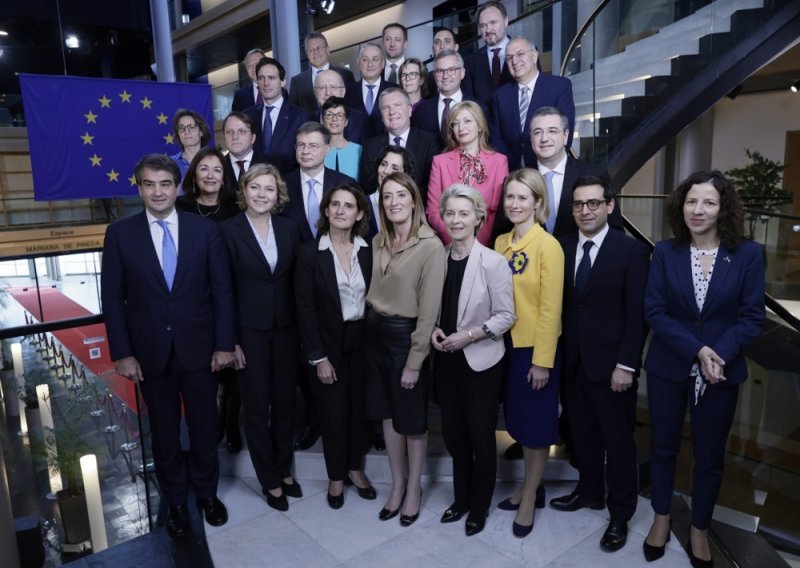 Europski protuodgovor carinama: Hoće li 'briselska bazuka' gađati žvake i toaletni papir?