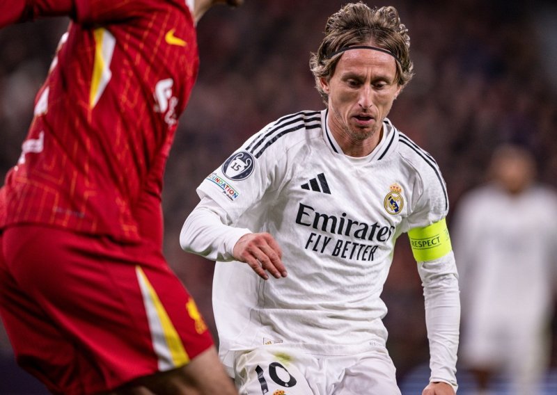 Real je iza Dinama, a Modrić nakon poraza od Liverpoola ima poruku za navijače Kraljeva