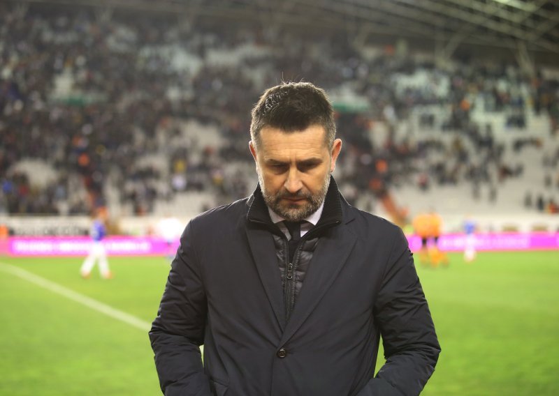 Nevjerojatna situacija u Dinamu uoči ključne utakmice u LP-u. Na klupi juniori, nema tko igrati