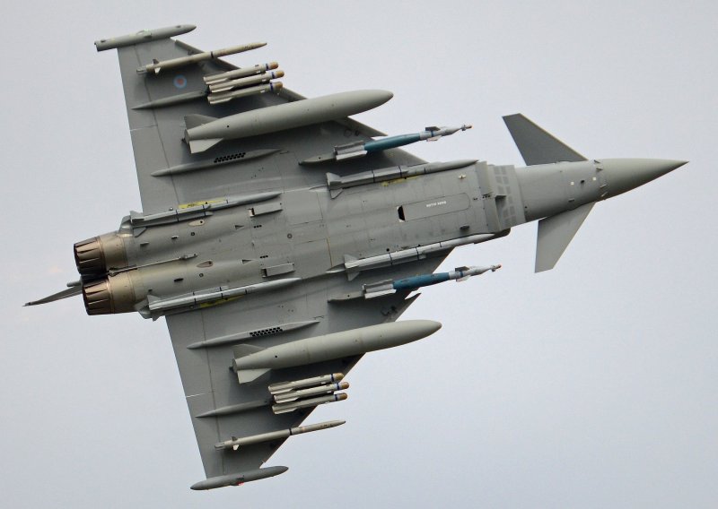Britanci prelomili: Šaljemo borbene avione u Saudijsku Arabiju