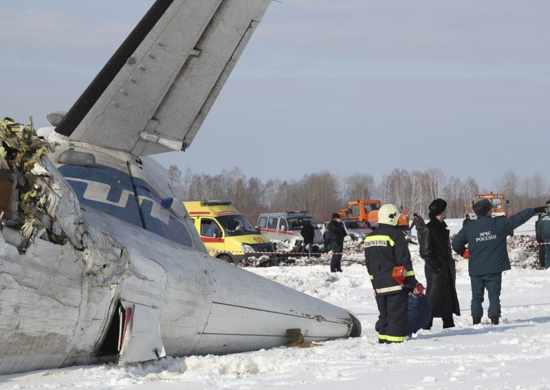 U padu ruskog aviona 32 poginulih i 11 preživjelih