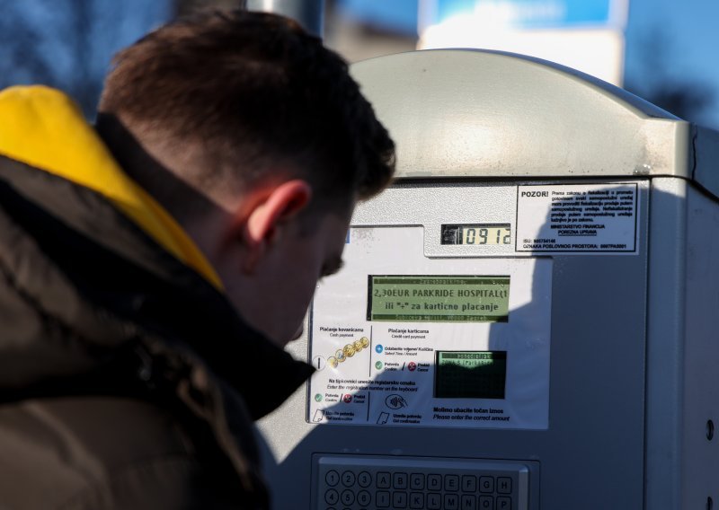 Novi sustav Park&Ride nije uspio prvi dan, građani ljuti zbog neorganizacije