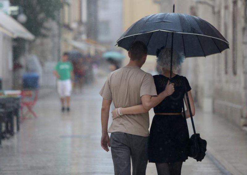 Zavedene i ostavljene djevojke žele tužiti Splićanina