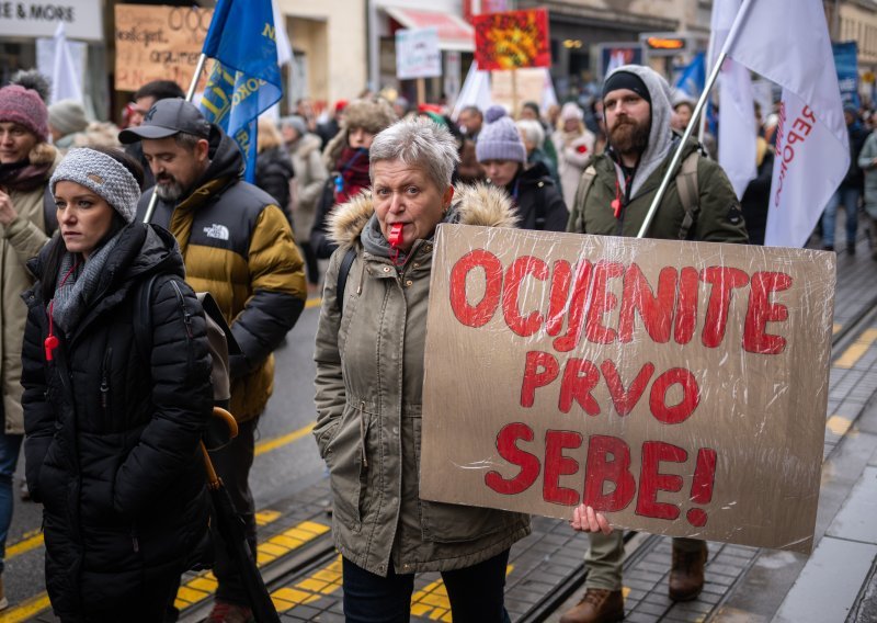 Unatoč povećanju plaća, mnogi su nezadovoljni: Učitelji i medicinari na ulicama
