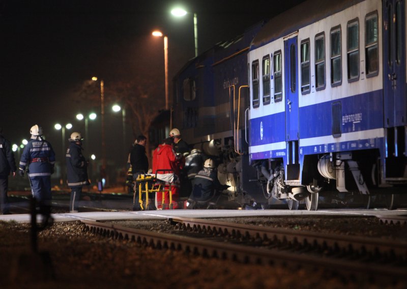 U naletu vlaka smrtno stradala ženska osoba