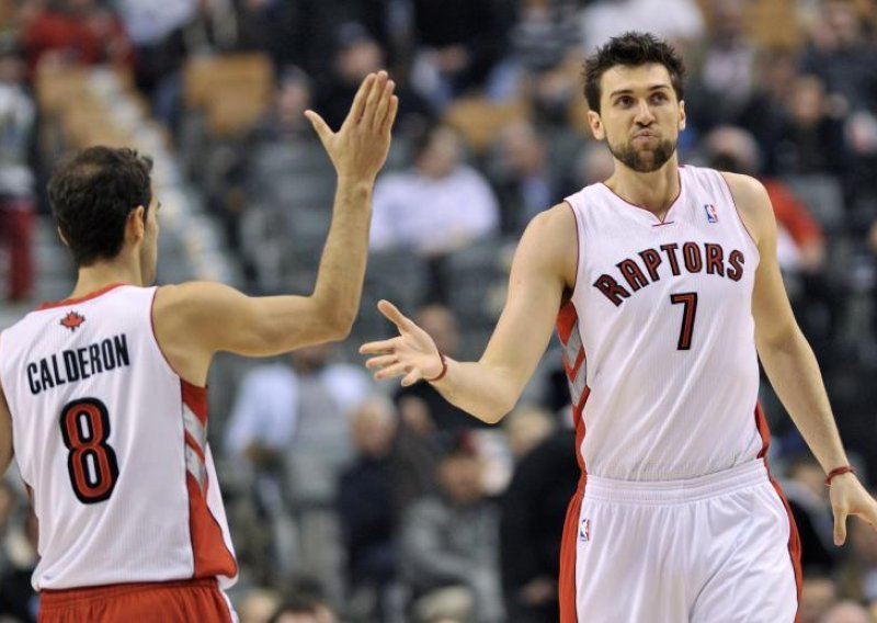 Talijan Bargnani seli u New York, Novak i Camby u Toronto!