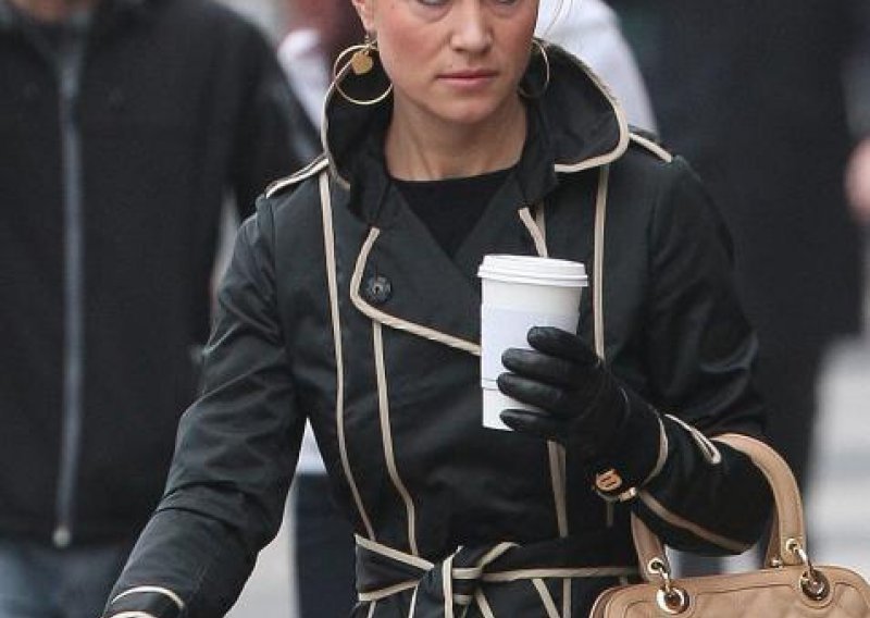 Pippa Middleton pod stresom zbog kraljevske obitelji
