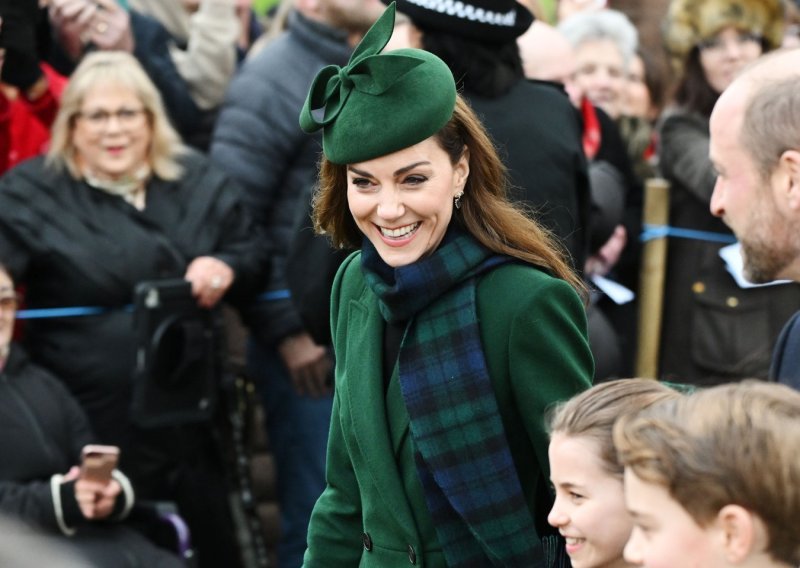 Evo zašto je svi vole: Kate Middleton nasmijala okupljene u Sandringhamu