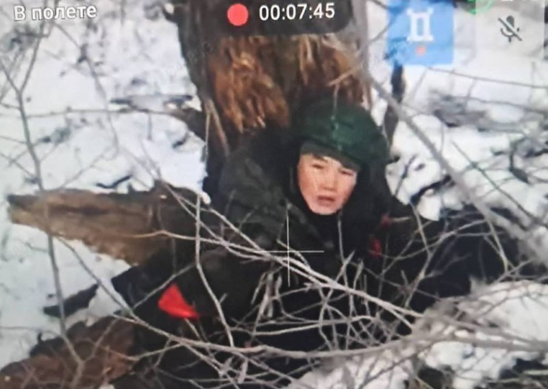 Pronađen dnevnik vojnika iz Sjeverne Koreje: Njegov fanatizam i vjera u partiju zapanjuju
