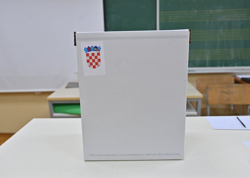 Na izborima u nedjelju bez posebnih biračkih mjesta za hrvatske vojnike