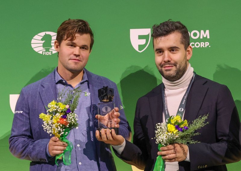 Nevjerojatan završetak finala; Carlsen i Nepomniašči dogovorili remi i podijelili naslov prvaka