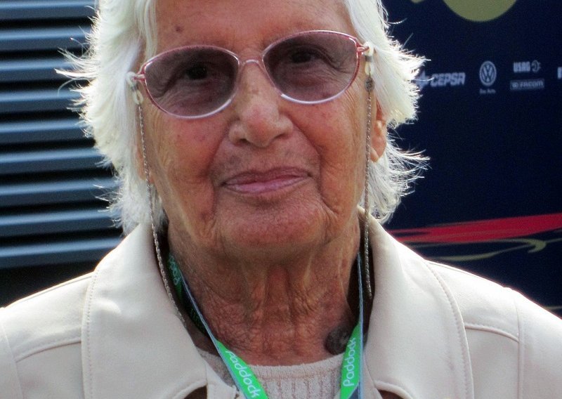 Tužna vijest za sve ljubitelje brzina, preminula prva žena u F1
