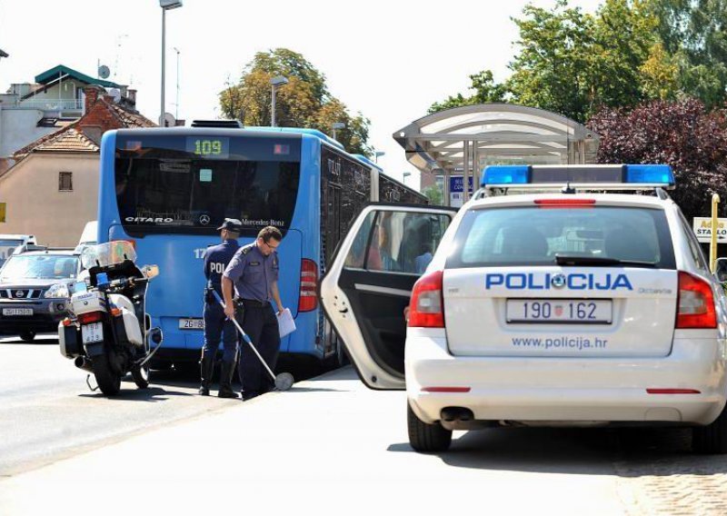 ZET-ovac naglo zakočio, putnici pali i ozlijedili se