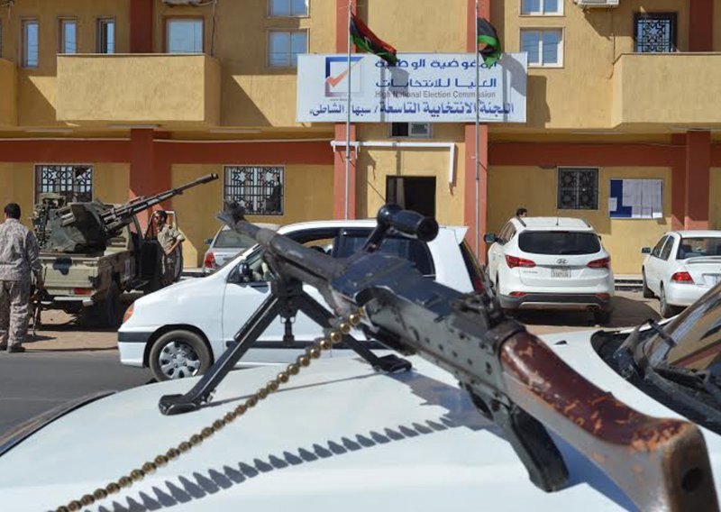 U Libiji napadnut parlament, prijeti sveopći rat