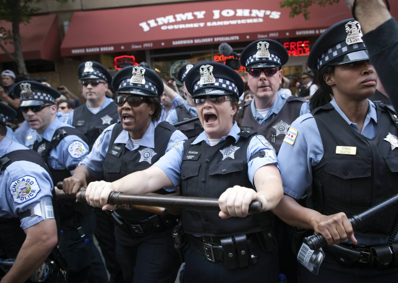 Čikaška policija se sukobila s prosvjednicima
