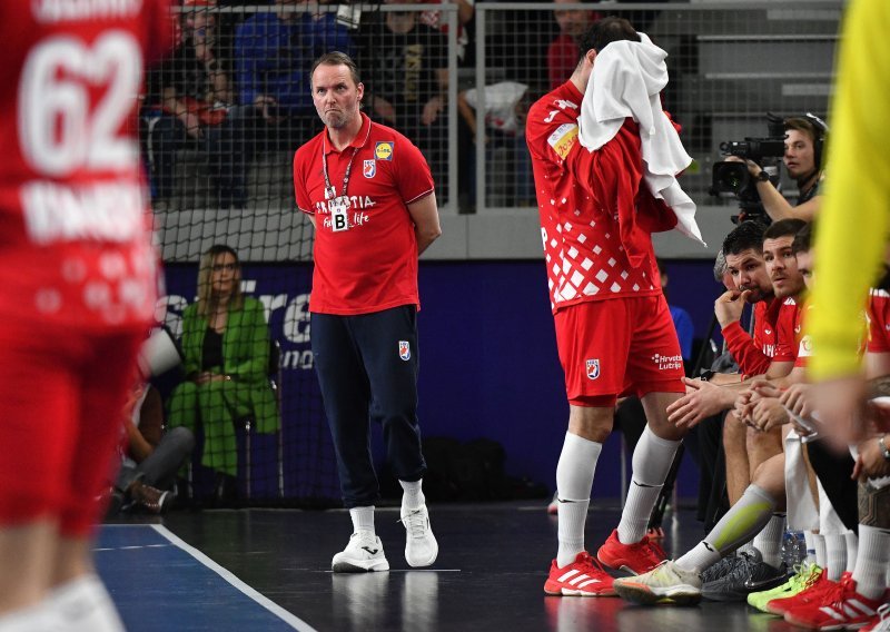 Hrvatski rukometaši se ispričavaju navijačima: 'Duvnjak nam je svašta izgovorio'