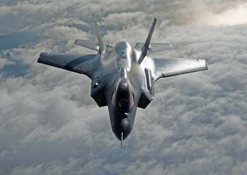 SAD rasporedio lovce F-35 u Europu